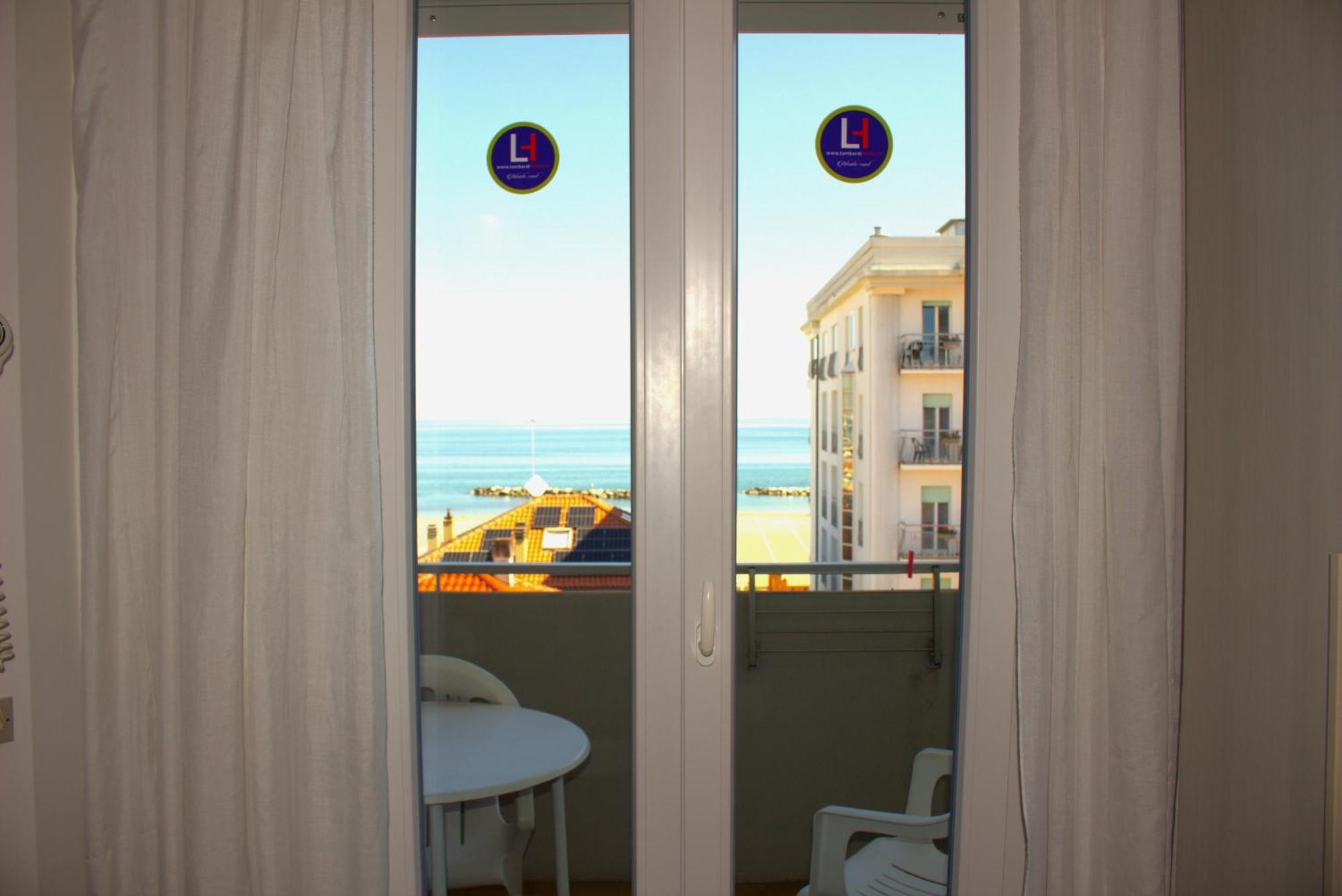 Hotel Atlas Gabicce Mare Esterno foto
