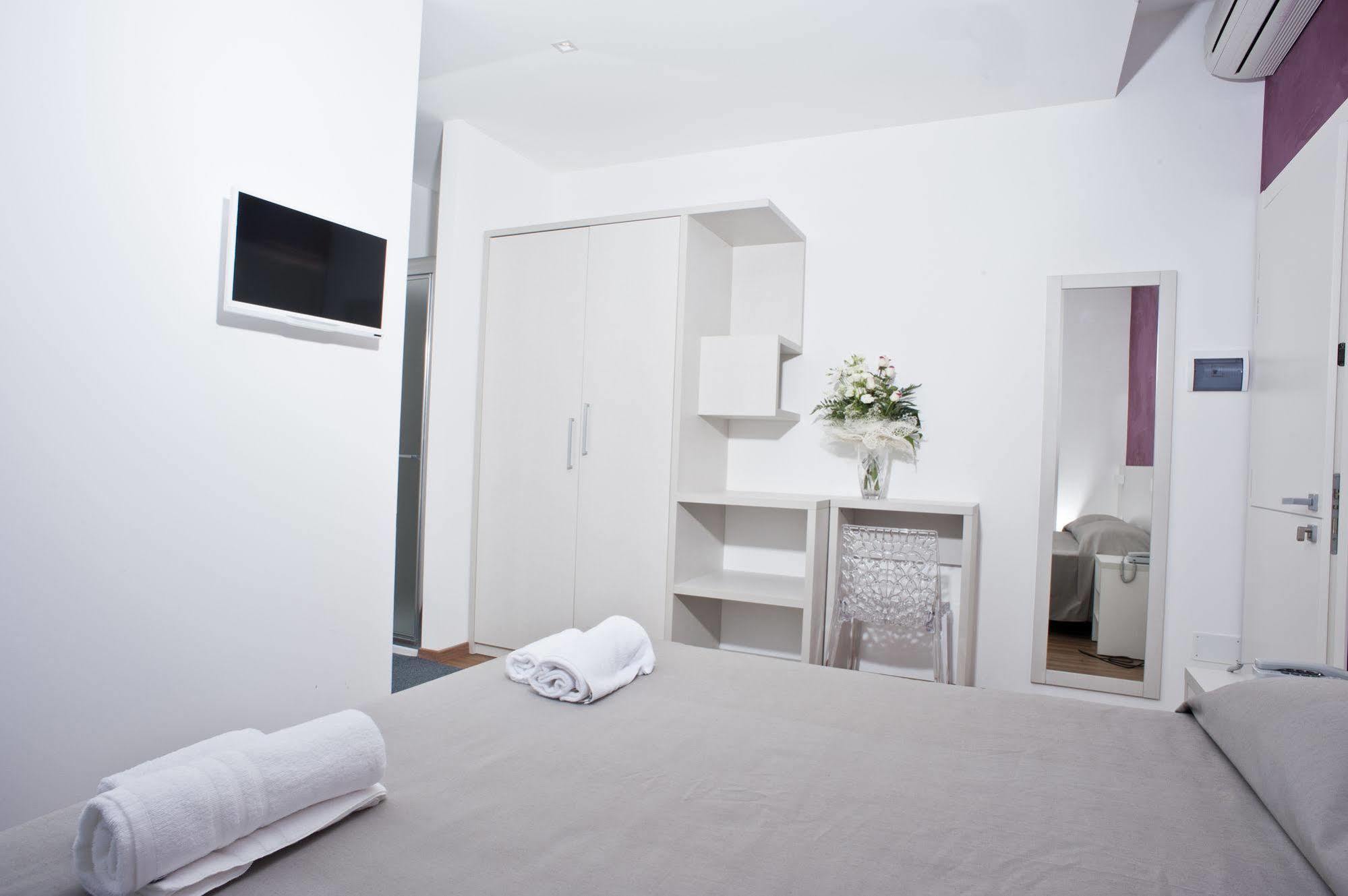 Hotel Atlas Gabicce Mare Esterno foto